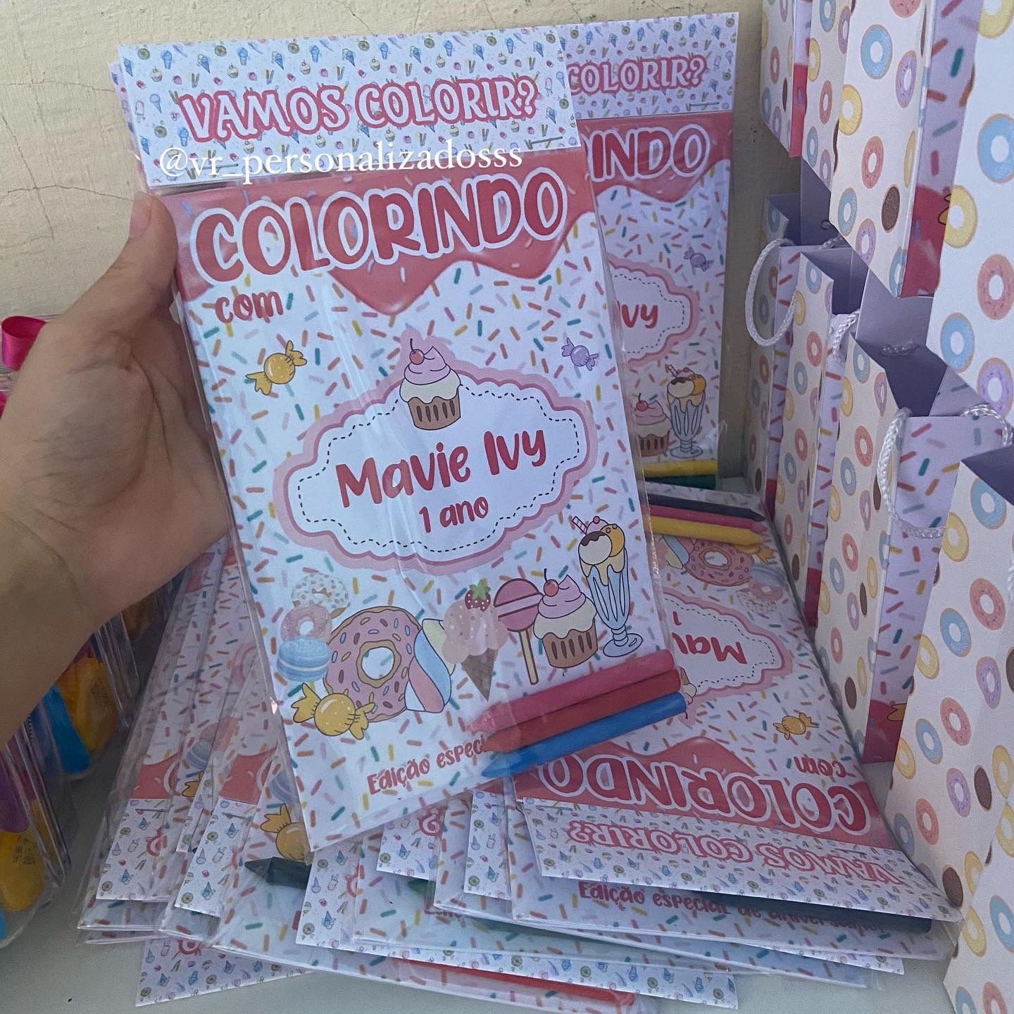 Livrinho de colorir