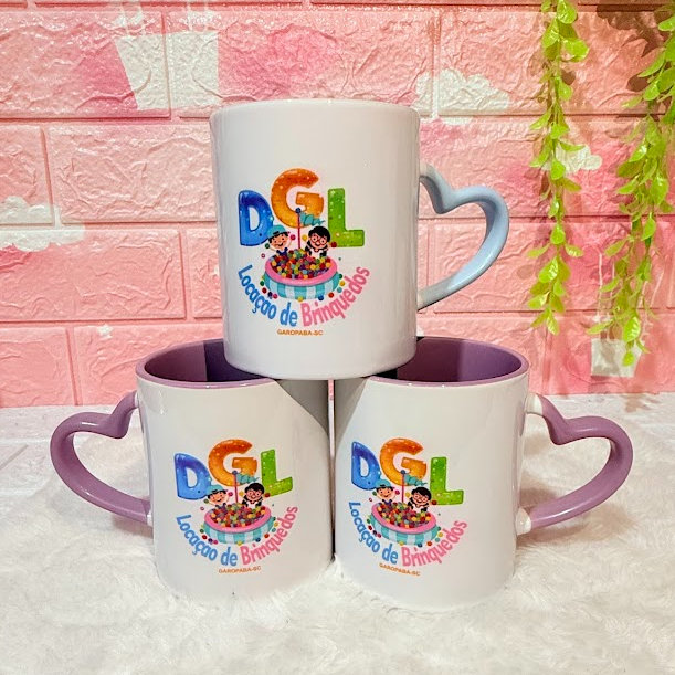 Caneca Alça Coração  Personalizada