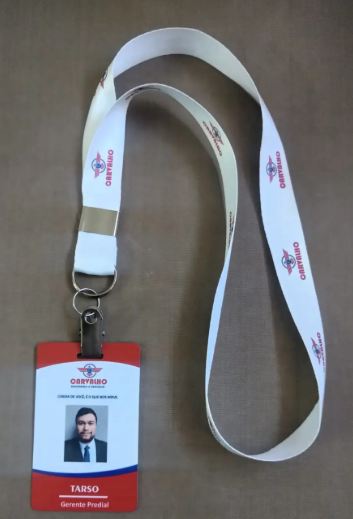 Crachá com Cordão  Personalizado