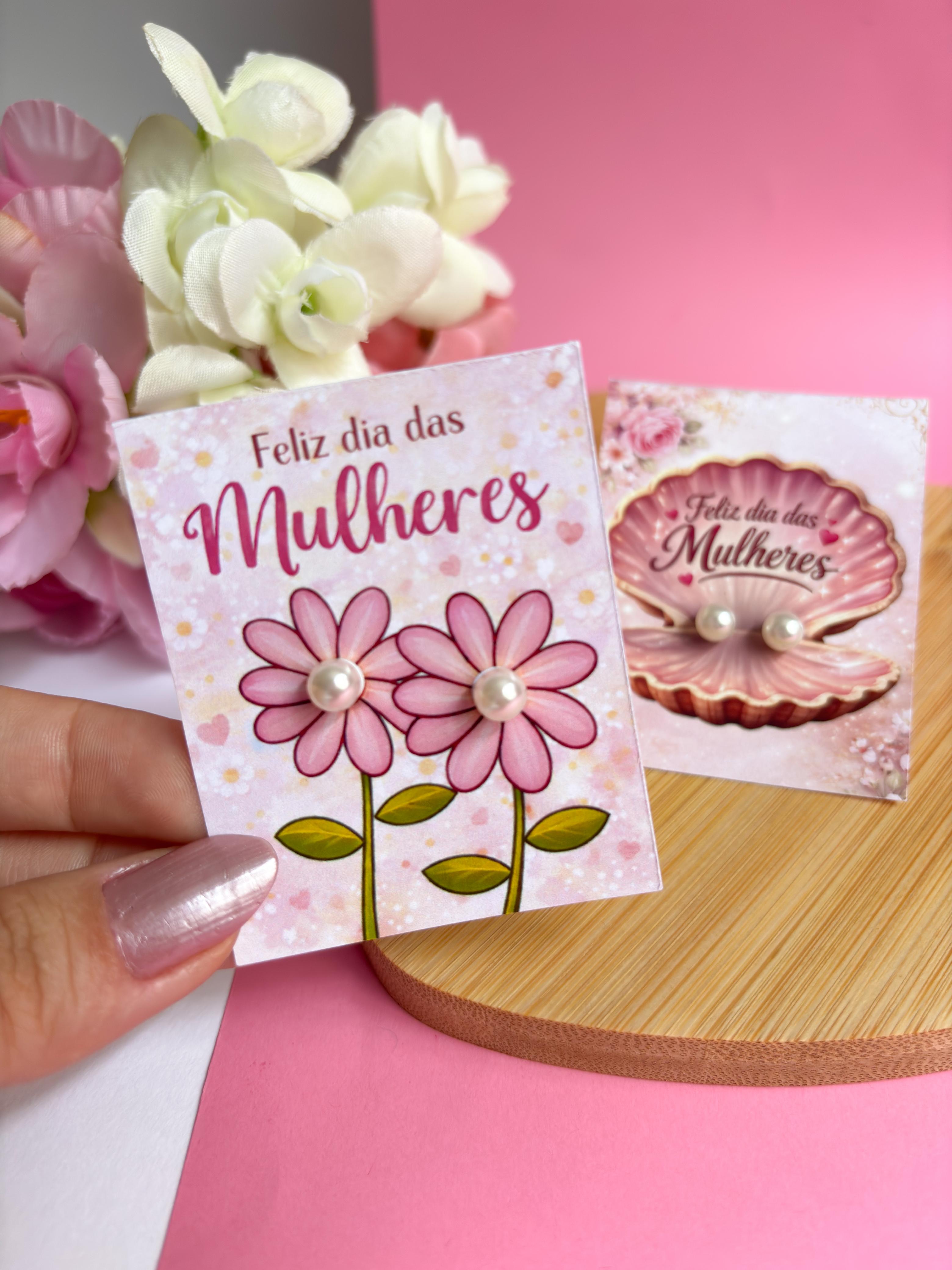 Brinco com card florzinhas