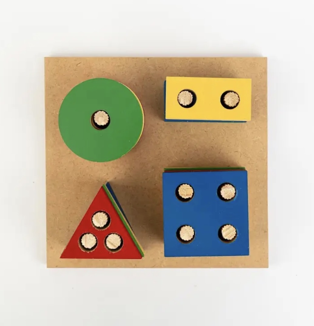 BRINQUEDO EDUCATIVO ENCAIXE DE MADEIRA