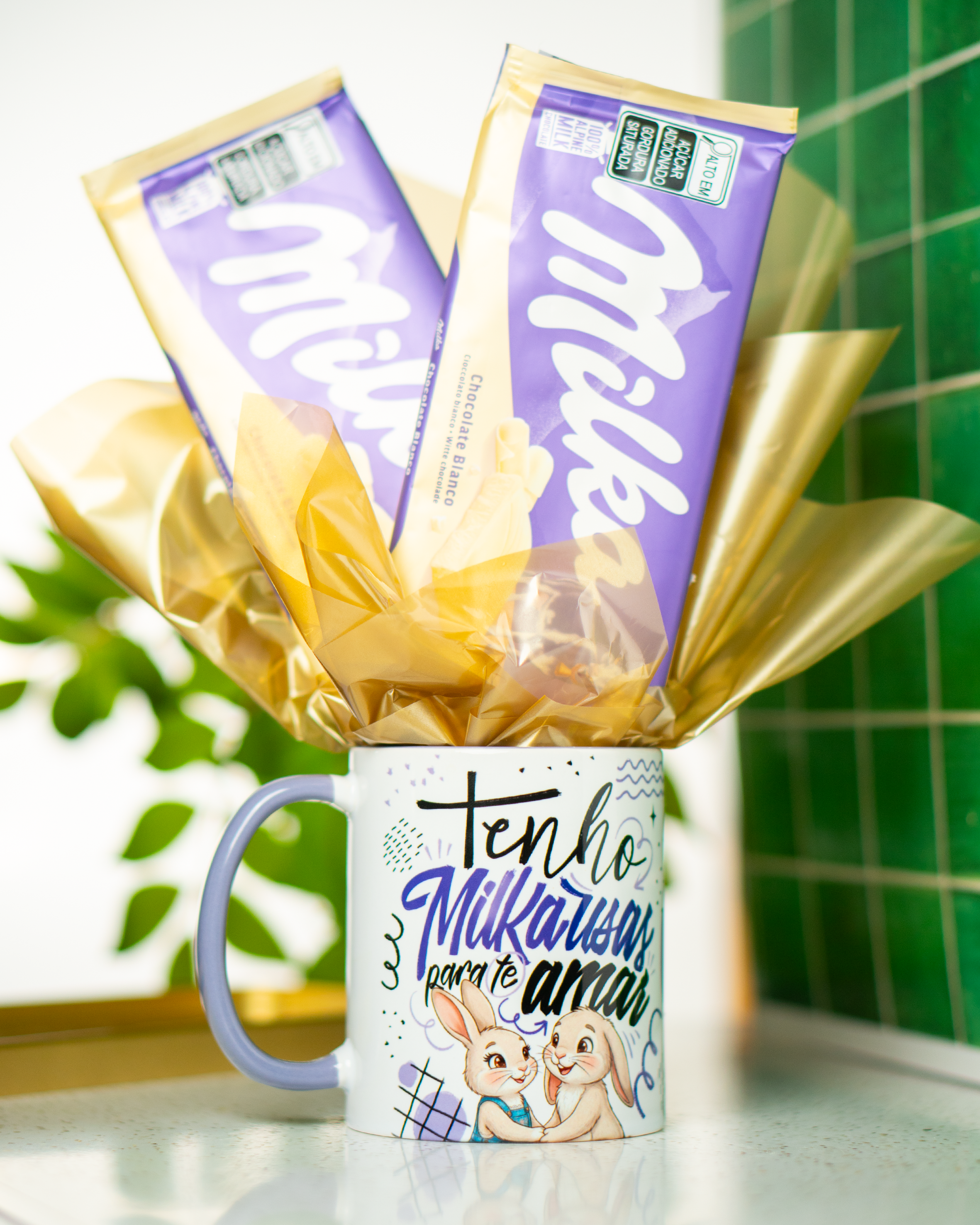 CANECA PÁSCOA MILKA INTERIOR E ALÇA COR