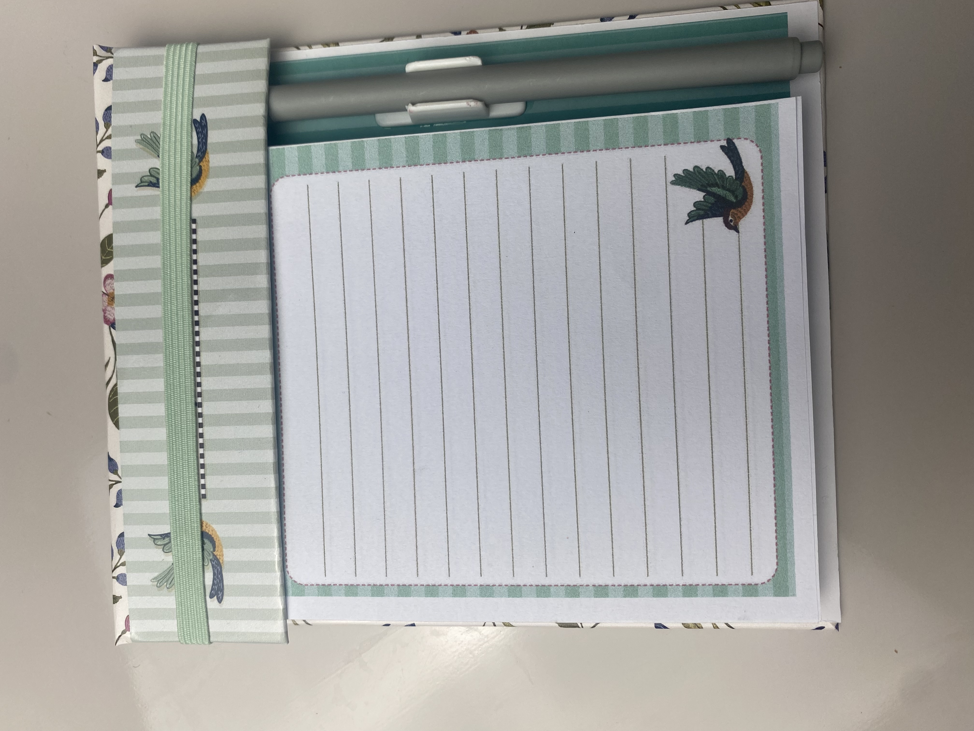 Bloco de Anotações com Porta Caneta