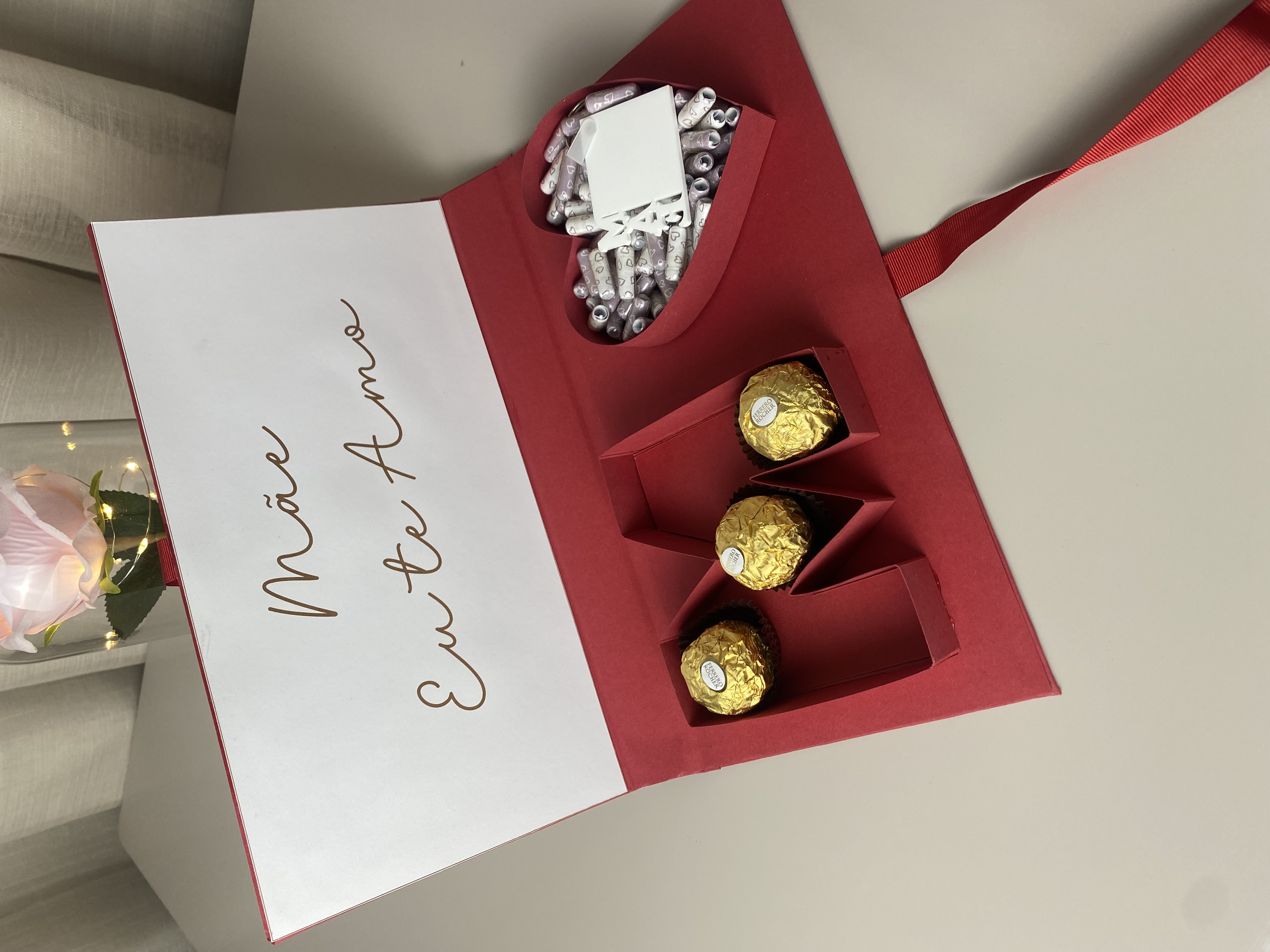 Caixa Presente “Mãe, Eu Te Amo” (vermelha)