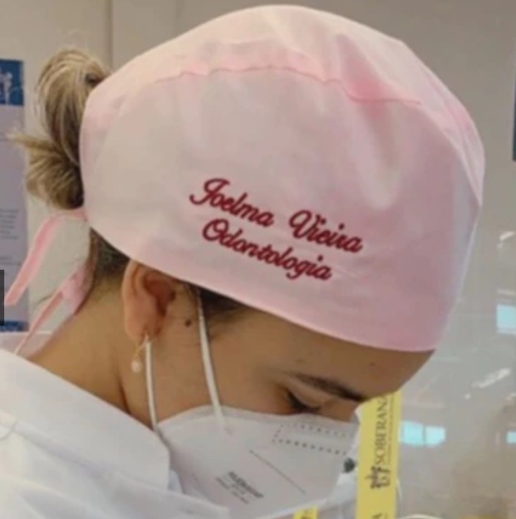 Touca Cirúrgica Personalizada com nome Bordado - Unissex Ajustável