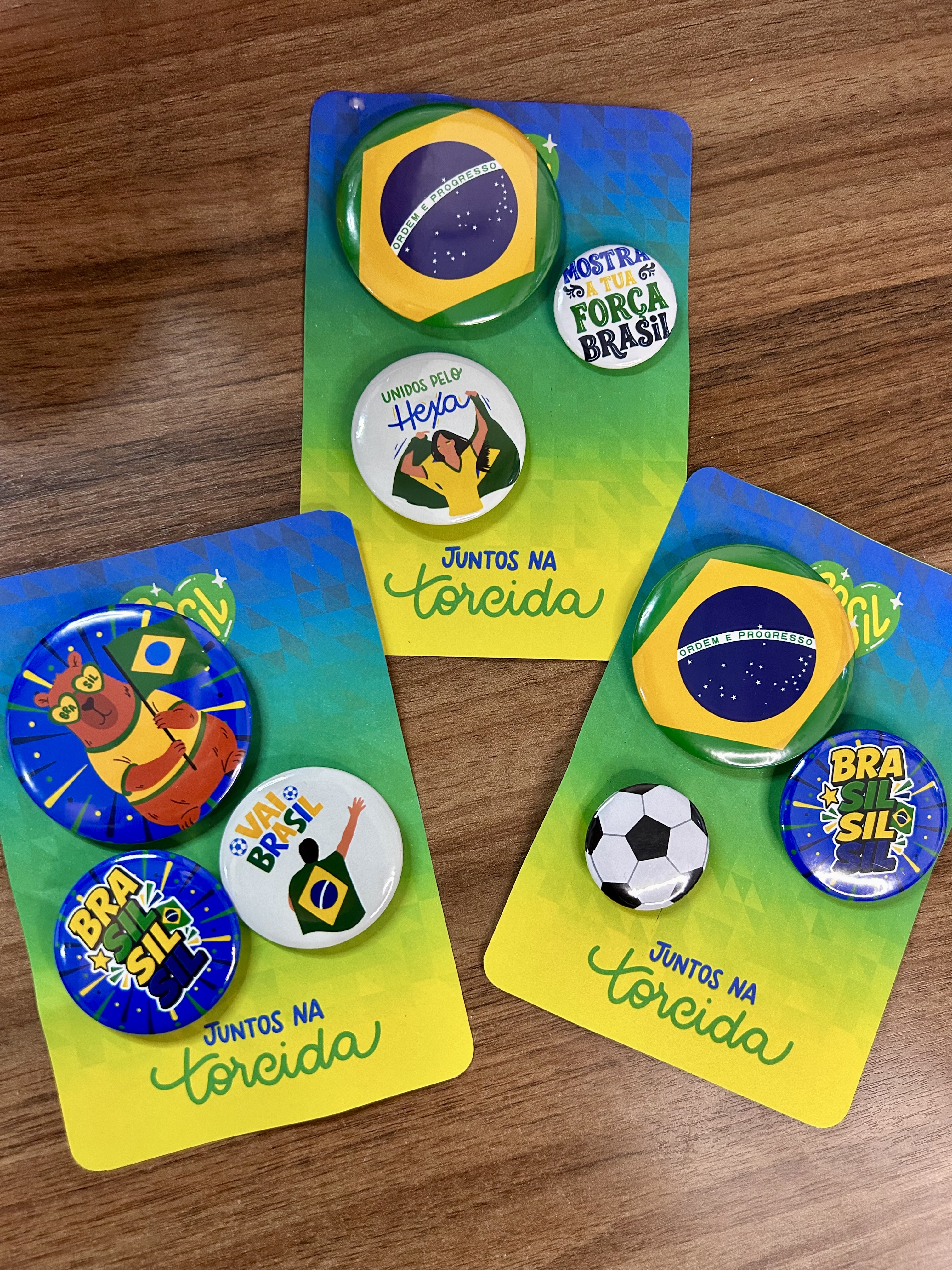 Trio de button da copa