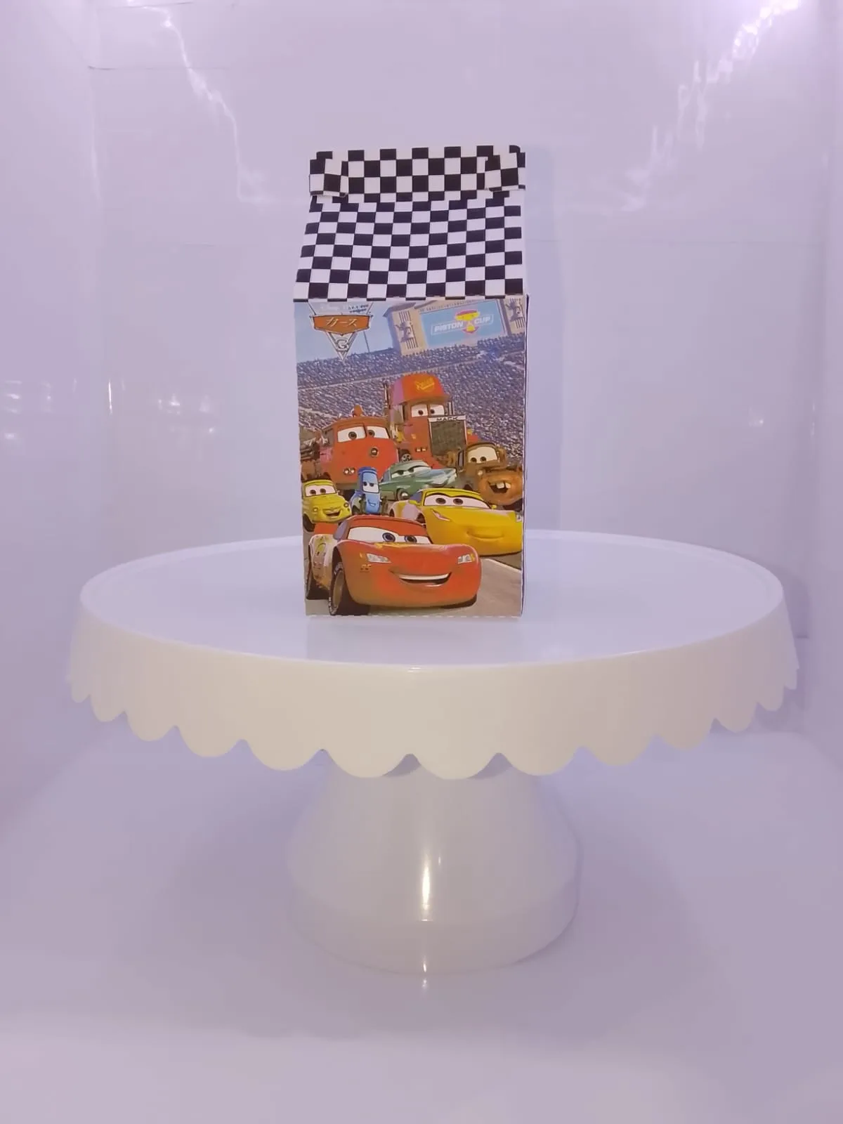 Caixa Milk Carros - McQueen (Sem Laço)