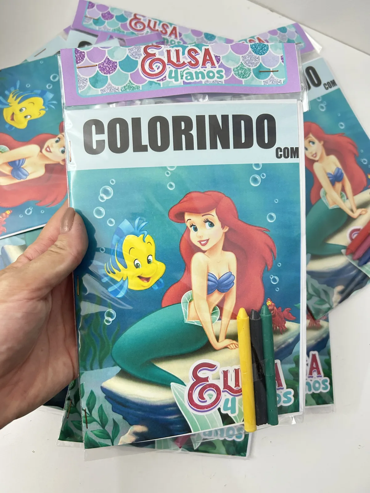 Livro de colorir com giz