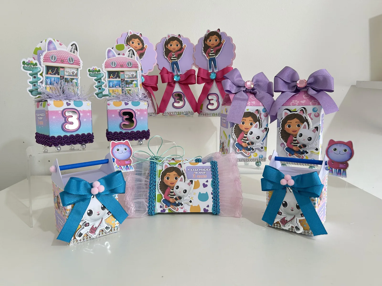 Kit Linha Semi Luxo Personalizado 25 unidades RECHEADO