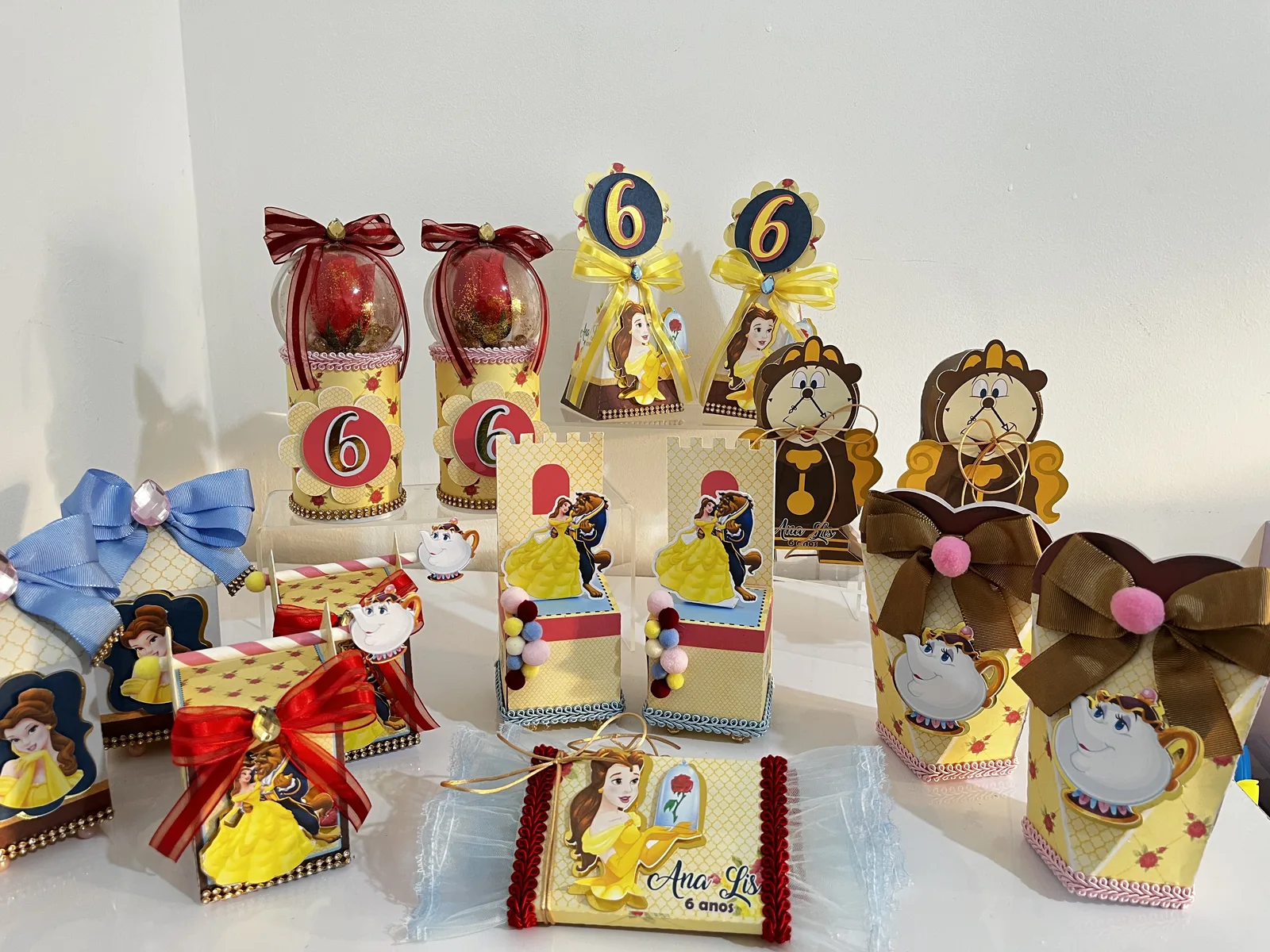Kit festa personalizado A Bela e a Fera 40 itens vazio