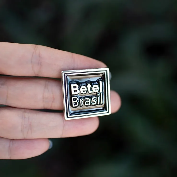 Pin Betel