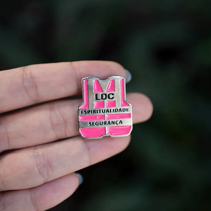 Pin LDC Colete Rosa