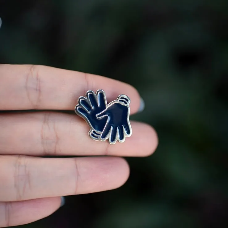 Pin Libras