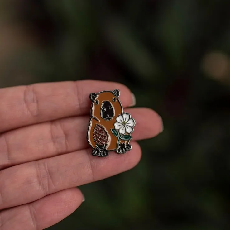 Pin Capivara flor