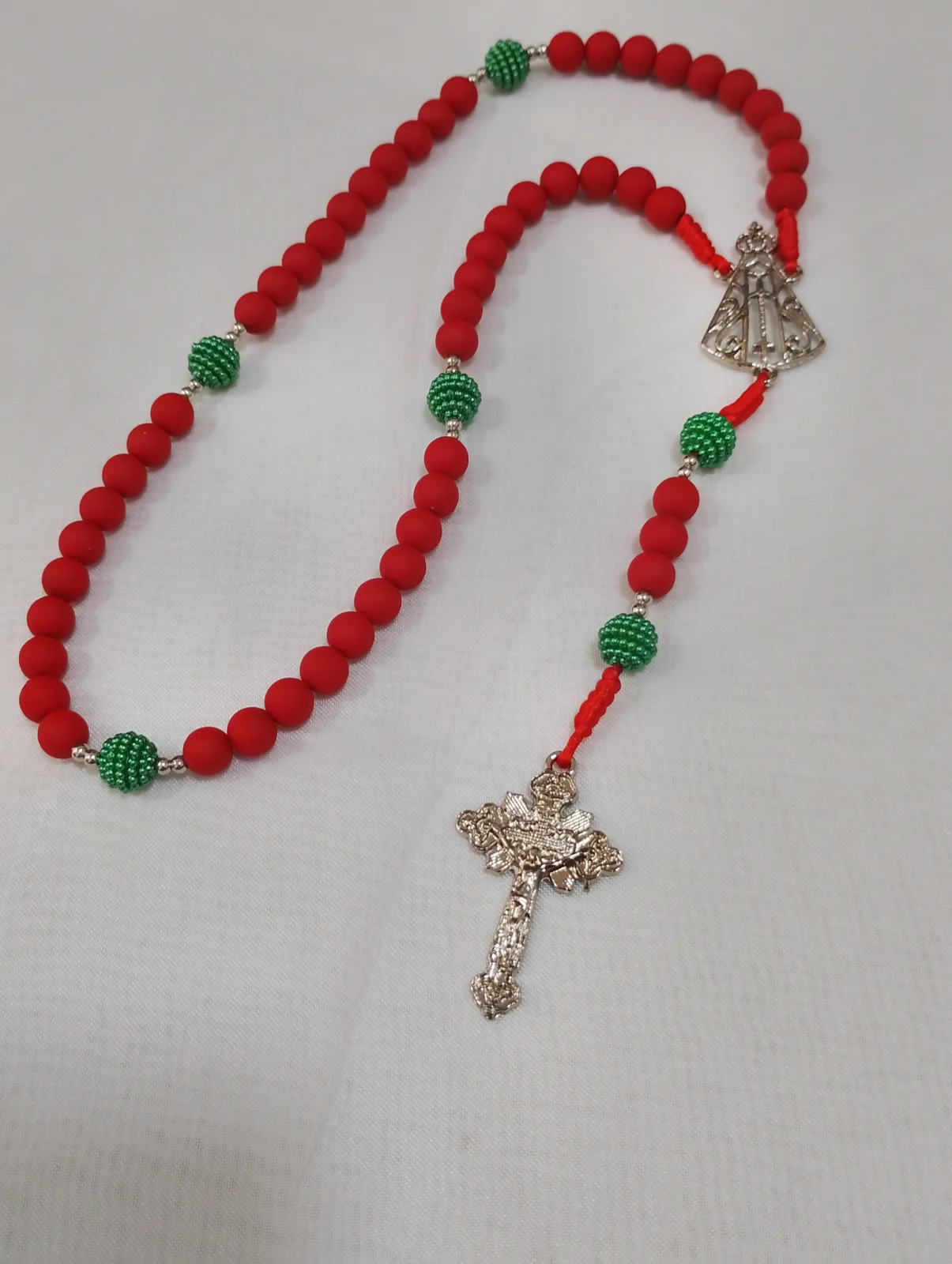 Terço Tradicional - Vermelho e Verde - Nossa Sra Aparecida