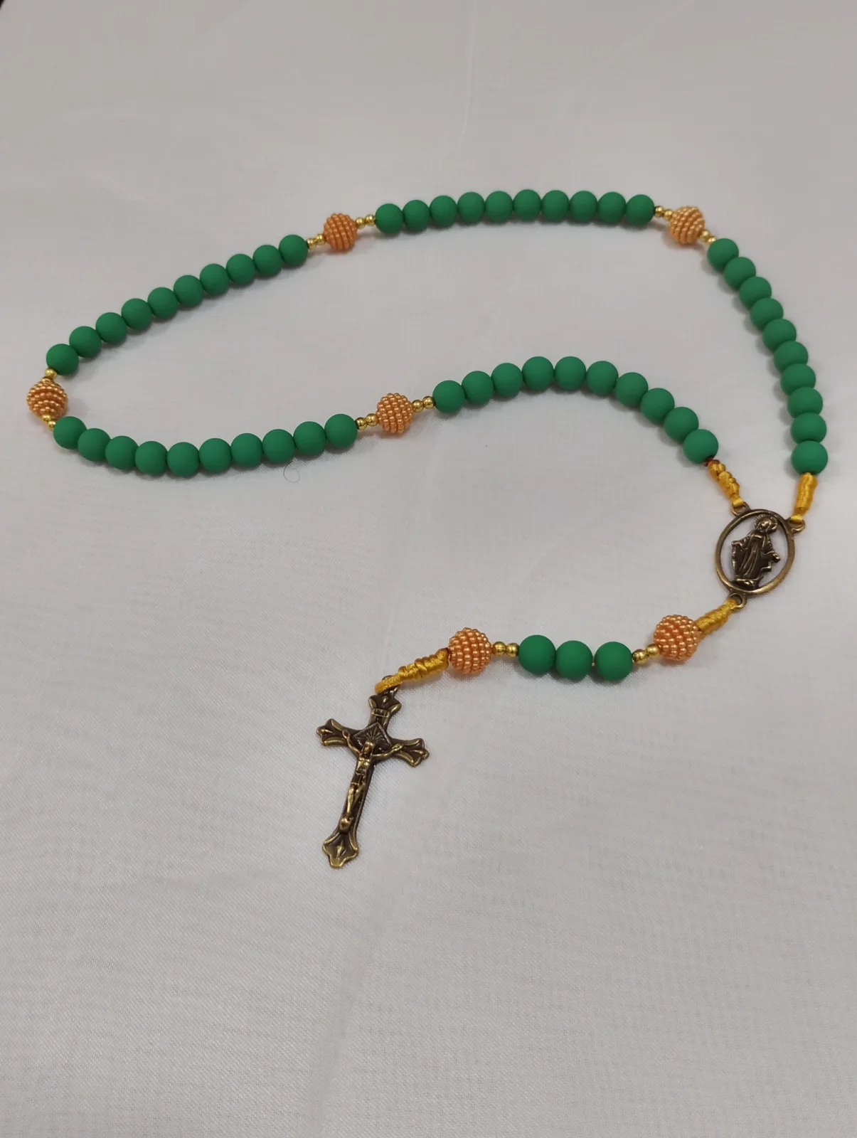 Terço Tradicional - Verde e Dourado - Ns Sra das Graças