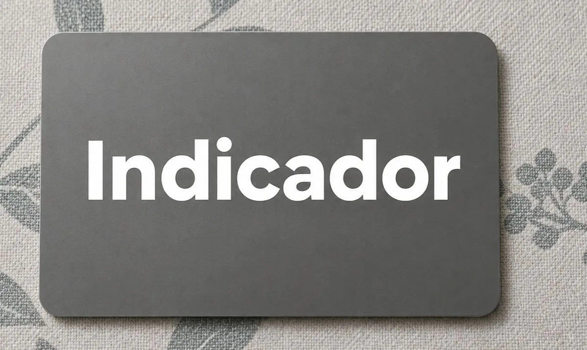 Crachá de indicador ou microfone volante